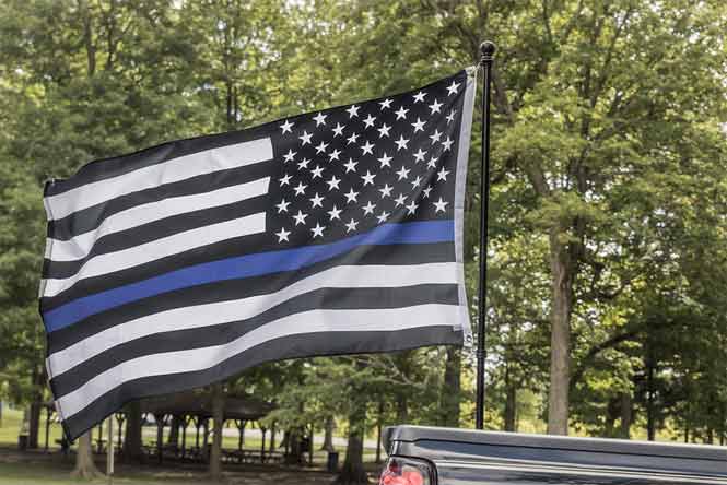 You are currently viewing Why do Cops Wear Thin Blue Line Flags?